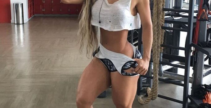 Nadia Brandao looking fit in a gym