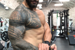 Roman Reigns Physique