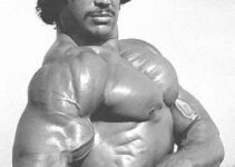 Denny Gable doing an impressive side chest pose