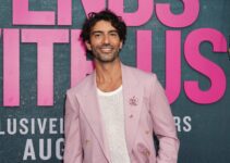 Justin Baldoni et sa famille passent une journée au parc d'attractions malgré le drame movie.