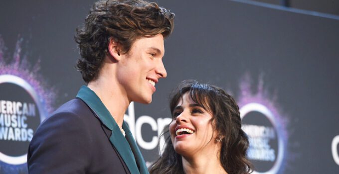 Chronologie de la relation Shawn Mendes et Camila Cabello avec photos – Hollywood Life