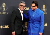 Eugene et Dan Levy : Découvrez les animateurs des Emmy Awards 2024 !